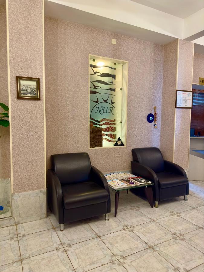 Nur Hotel & Terrace Cafe Баку Екстериор снимка