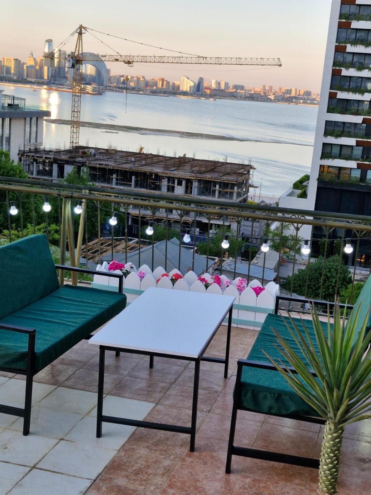 Nur Hotel & Terrace Cafe Баку Екстериор снимка