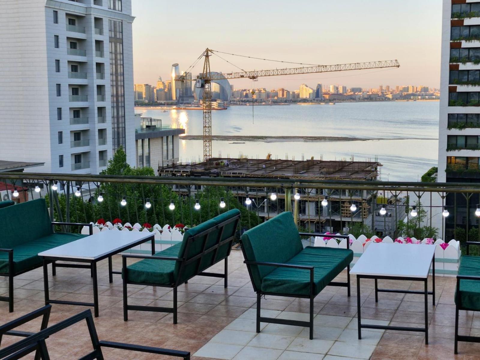 Nur Hotel & Terrace Cafe Баку Екстериор снимка